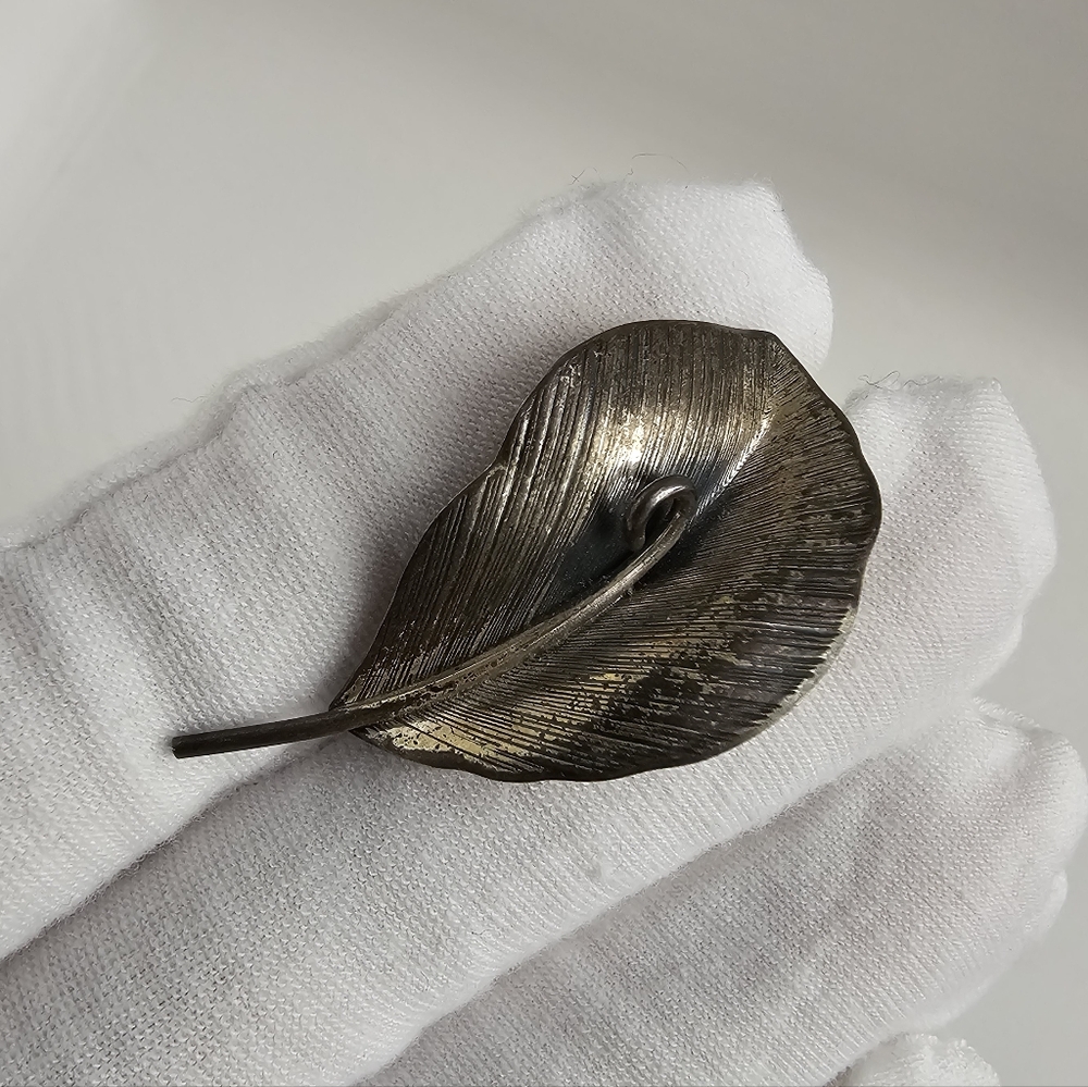 JewelArt Sterling Silver Flower Leaf Brooch